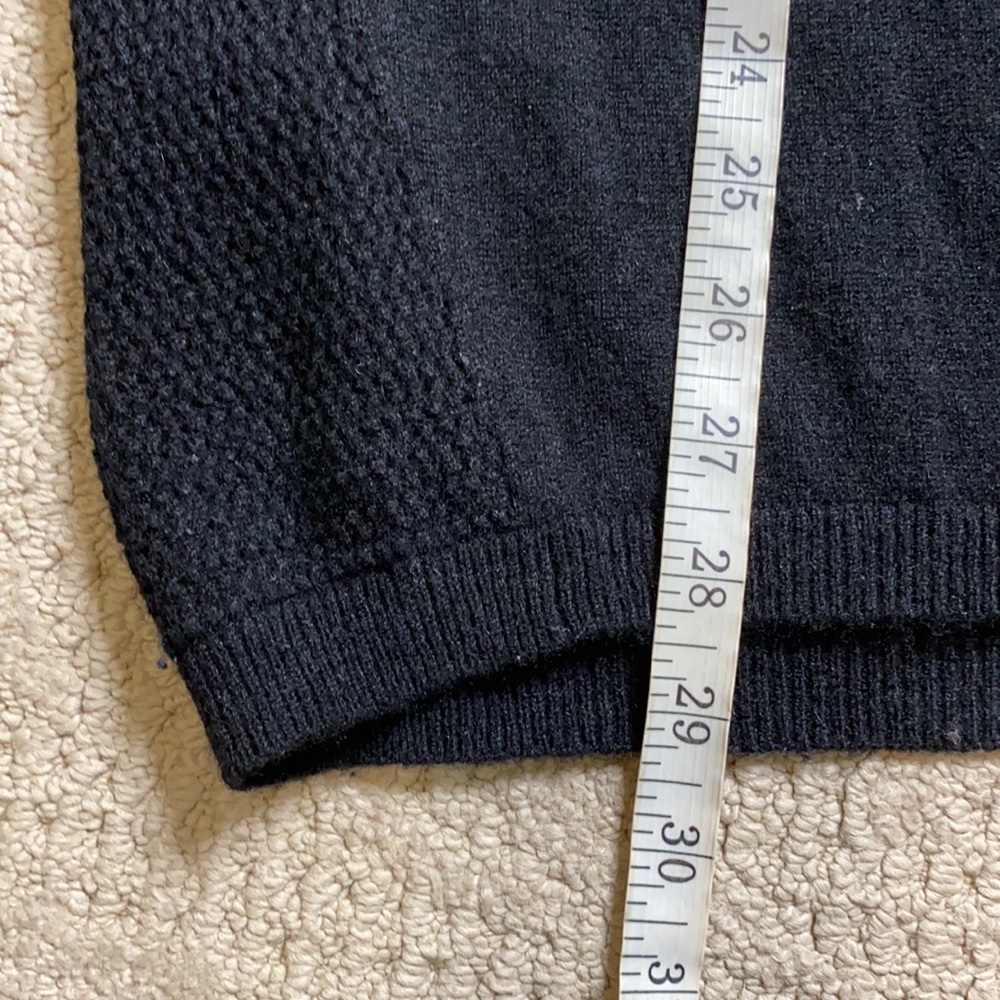 Vince cashmere black pullover sweater w open weave back size small - Picture 10 of 12